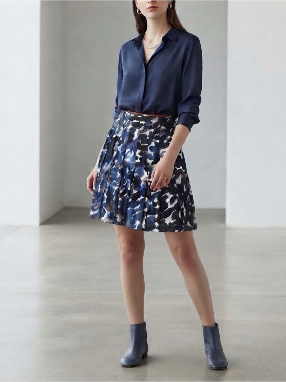 Maeve Anthropologie Blue Abstract Print Pleated Midi Skirt Size 0
